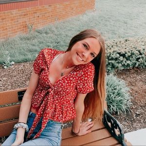 Meet your Posher, Evelyn